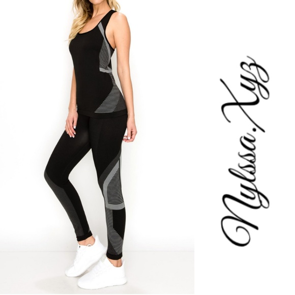 Seamless work out set in Black - Picture 5 of 6